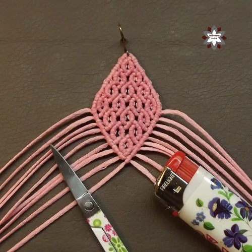 Rhombus macrame earring tutorial