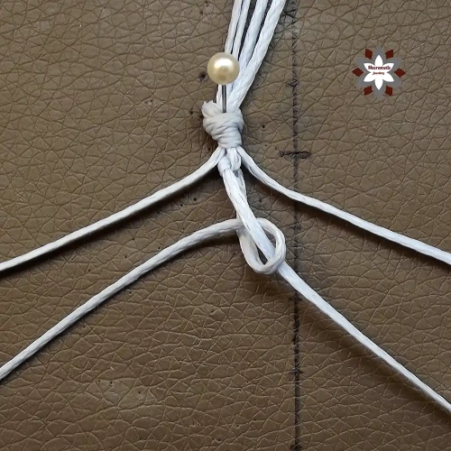 Beginner macrame chain bracelet tutorial