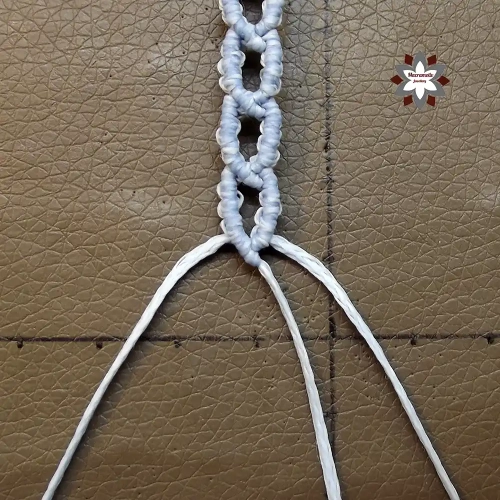 Beginner macrame chain bracelet tutorial