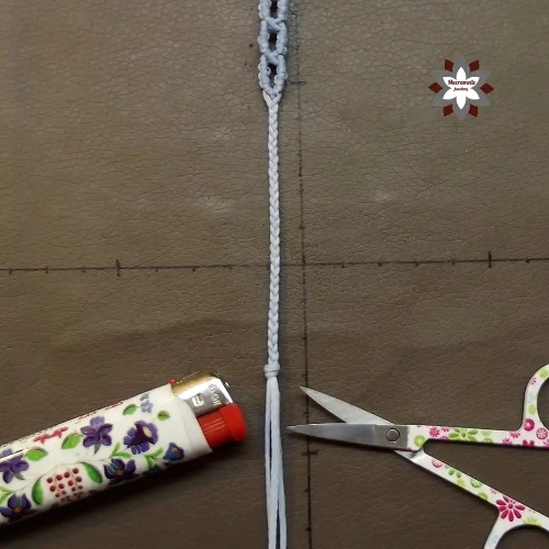 Beginner macrame chain bracelet tutorial