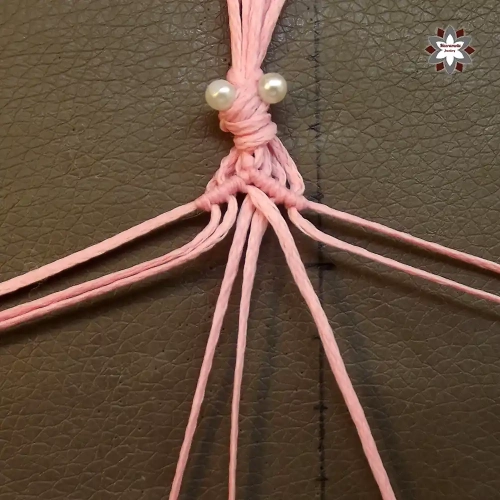 Easy pink macrame bracelet tutorial