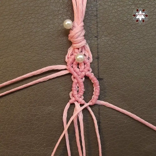Easy pink macrame bracelet tutorial