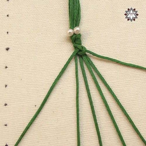 Step bracelet macrame tutorial