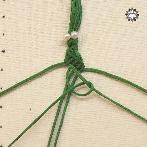 Step bracelet macrame tutorial