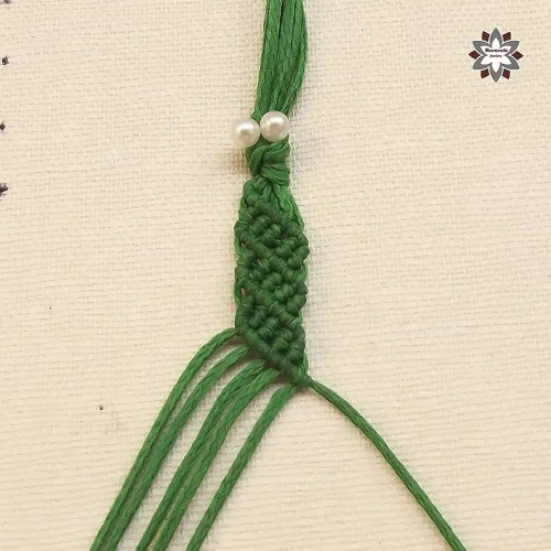 Step bracelet macrame tutorial