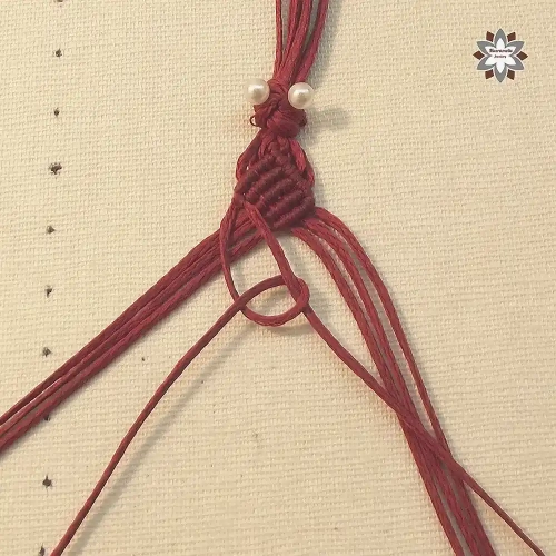 Cubes squares macrame bracelet tutorial