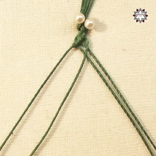 Little corners macrame bracelet tutorial