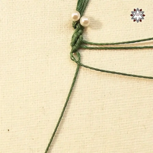 Little corners macrame bracelet tutorial