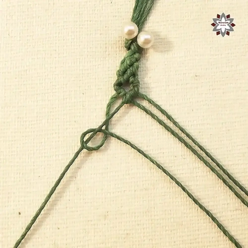 Little corners macrame bracelet tutorial
