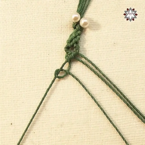Little corners macrame bracelet tutorial