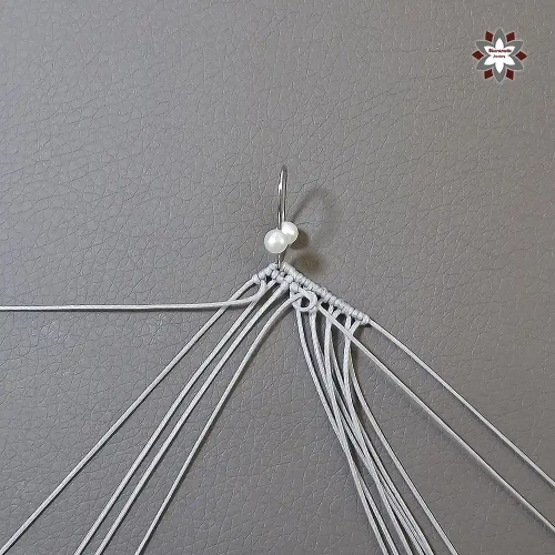 Silver macrame earring tutorial by Macramotiv