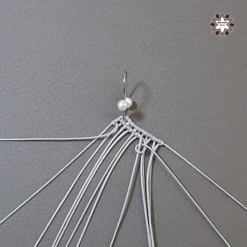 Silver macrame earring tutorial by Macramotiv