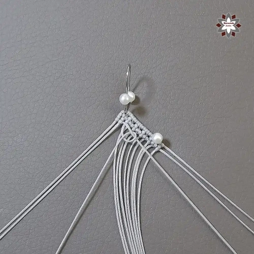 Silver macrame earring tutorial by Macramotiv