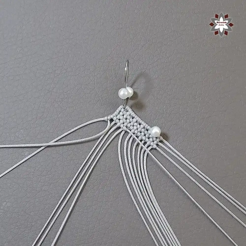 Silver macrame earring tutorial by Macramotiv