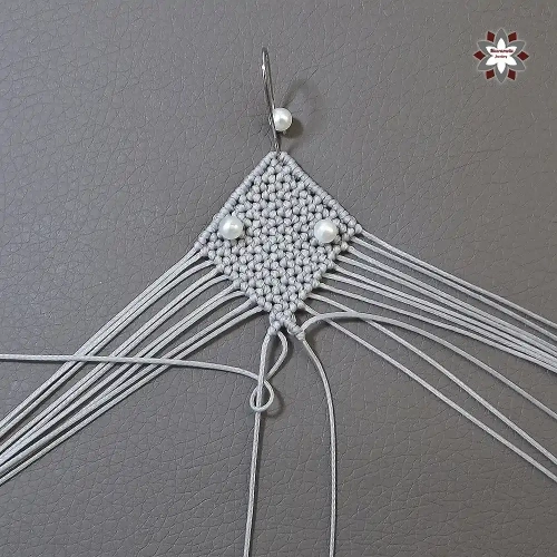 Silver macrame earring tutorial by Macramotiv