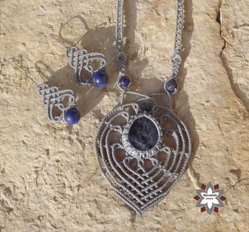 Elegant macrame earring knotting tutorial step-by-step